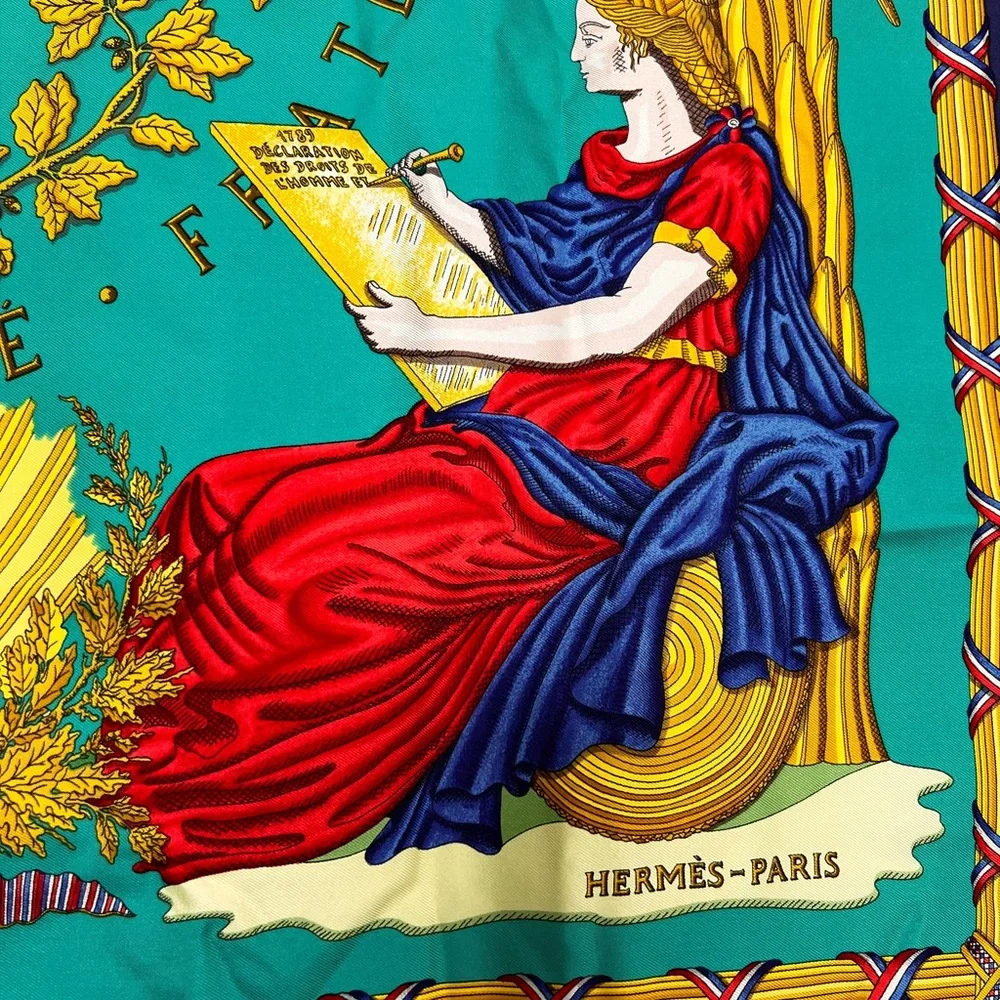 auth HERMES 90 Square Scarf made in France 100% silk - Picture 2 of 4